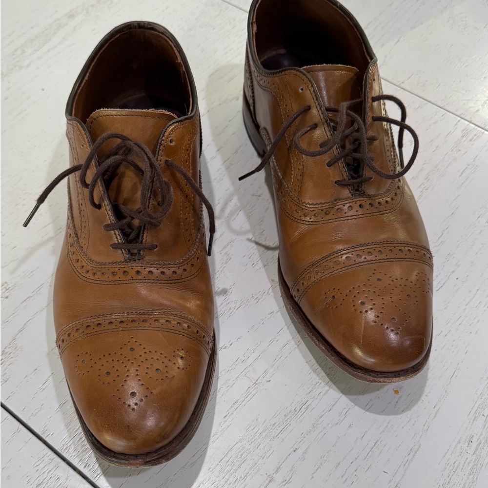 Allen Edmonds Brown Oxford Strand Brogue Dress Shoes